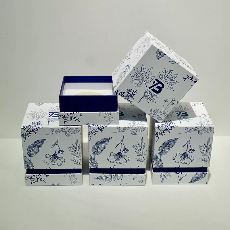 ¿Qué materiales se utilizan para hacer cajas de regalo con tapa?