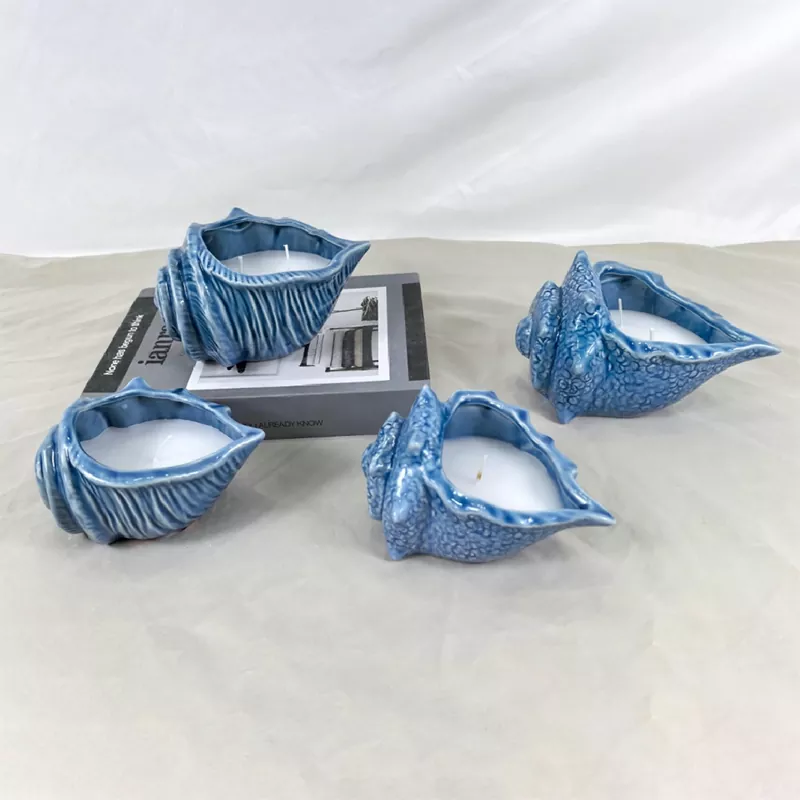 Candelabro de concha de cerámica