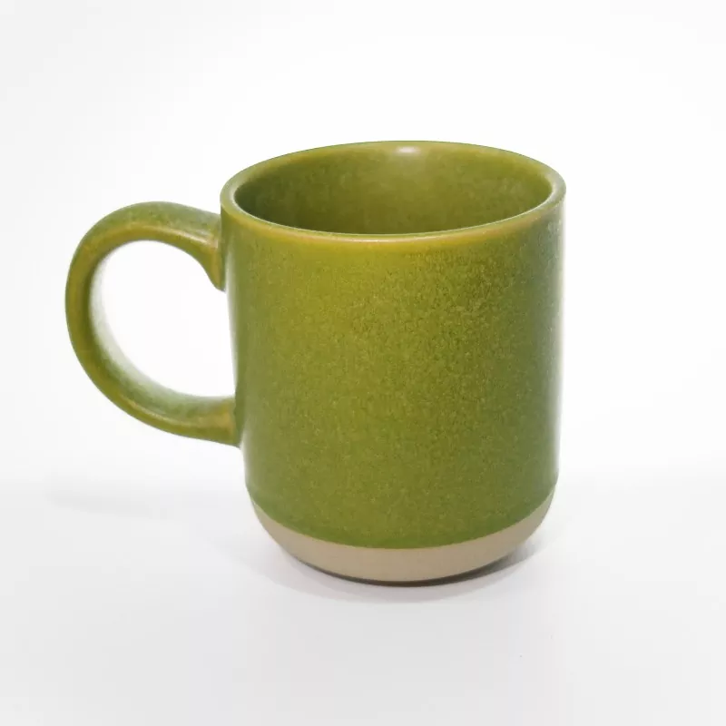 Taza verde de viaje de cerámica moderna y sencilla Taza verde de viaje de cerámica moderna y sencilla